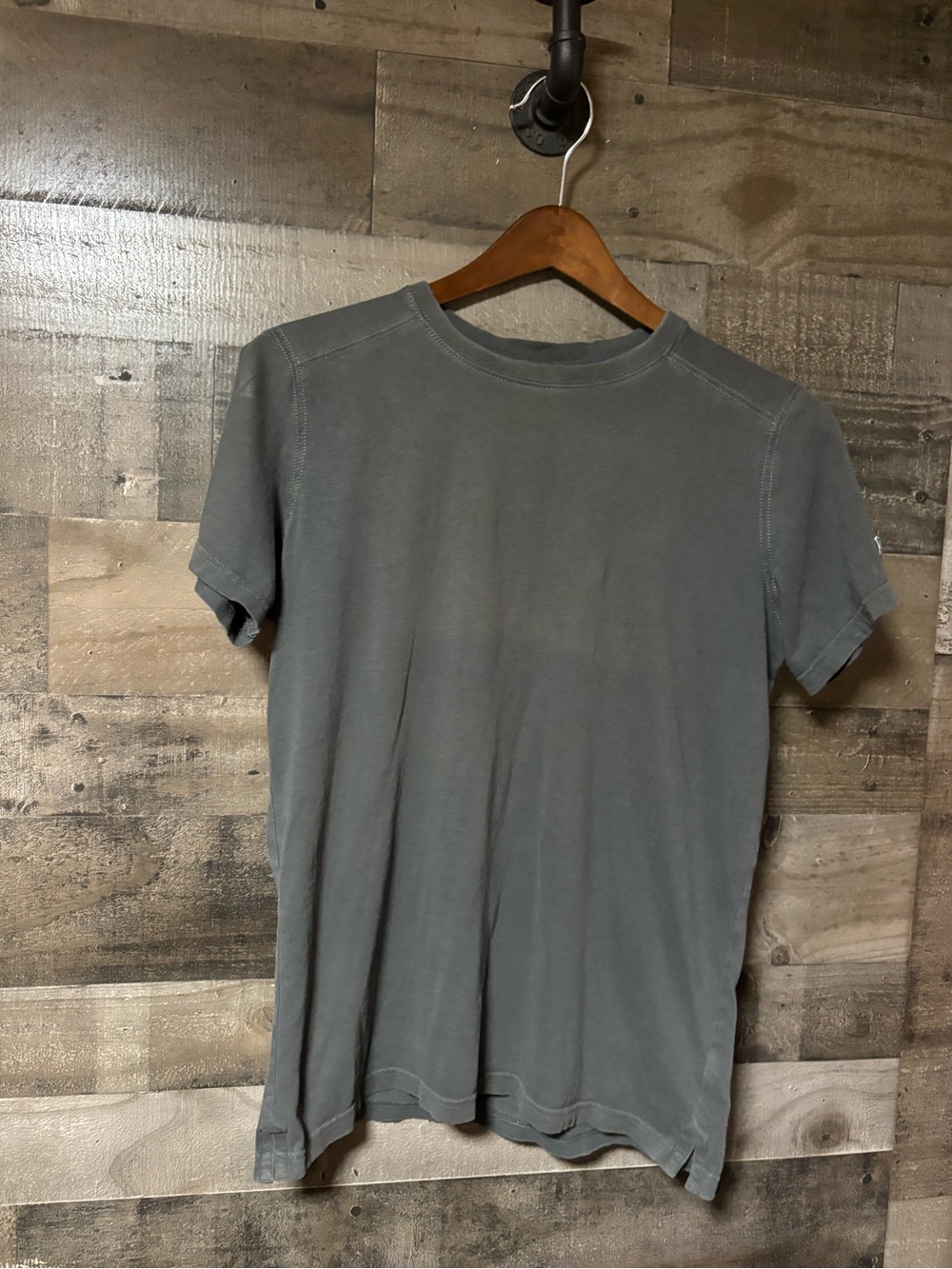 Kuhl Short Sleeve Wildfibre 100% Organic Cotton Crew Tee — Gray Small
